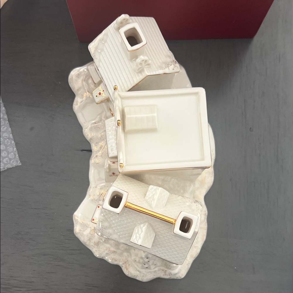 Lenox Mistletoe Park Apothecary, Bakery, and Barber shop - Picture 6 of 10